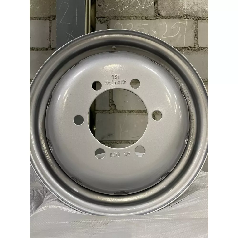 Диск 5,50х16  TREBL ET-105 PCD 6x170 D 130 в Ревде